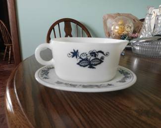 Pyrex 77-B Pitcher/Gravy Bowl