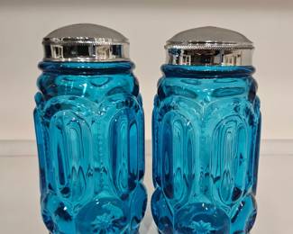 L.E. Smith Moon & Stars Blue Glass Salt and Pepper Shakers