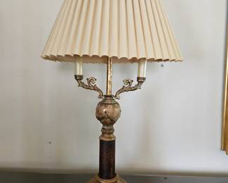Vintage Candelabra Style Table Lamp