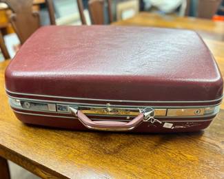 Vintage Samsonite- was $30- now $7.50