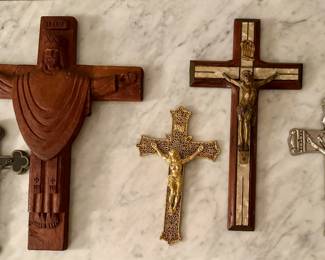 Religious Crosses & Crucifixes