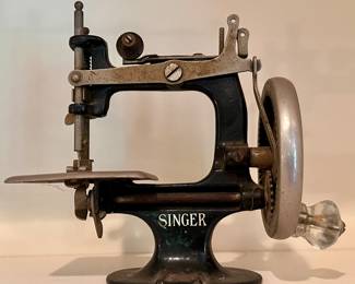 Miniature Singer Sewing Machine