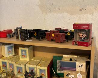 Railroad Cars, Snoopy