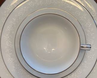 Noritake “Buckingham”