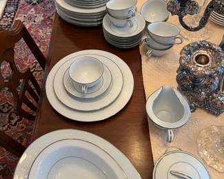 Noritake “Buckingham”