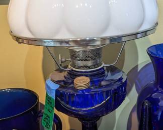 Antique Lincoln Drape kerosene lamp.
RARE 