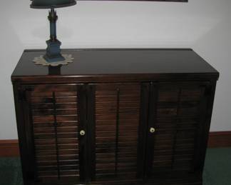 Stereo cabinet