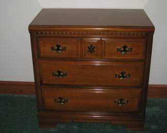 3 drawer chest