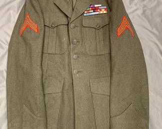 U.S. MARINE CORP SERVICE GREEN UNIFORM, WW2 AND KOREA VETERAN