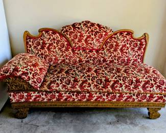 $400 - Victorian "Fainting Couch" - velvet upholstery - beautiful woodwork!