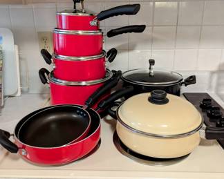 Pots and Pans in great shape!
