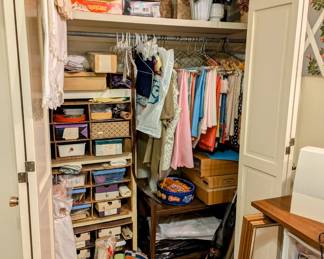 Sewing and Decorative Items - Fabric - Tablecloths, etc.