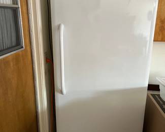 Garage Frigidaire freezer