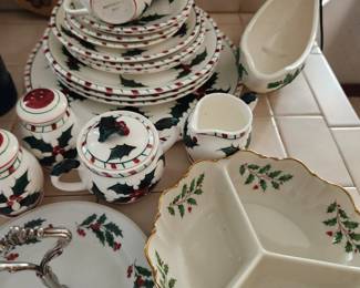 Handpainted Christmas Dinnerware