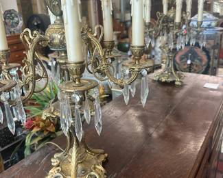 Tabletop electric chandeliers. 