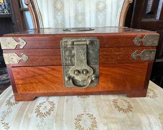 Asian jewelry box. 