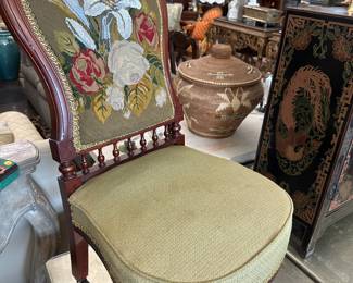 Victorian Ladies Chair