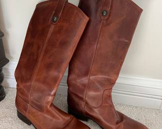 Women's Frye boots...