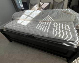 Beautyrest king mattress and box spring 