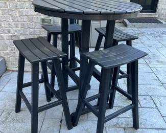 36" diameter Polywood bistro table and (4) stools