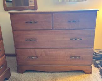 Low dresser with mirror