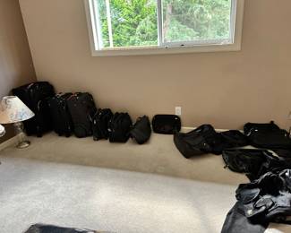 Luggage & travel bags