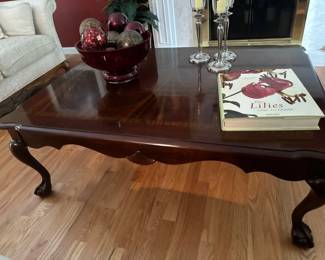 Thomasville coffee table