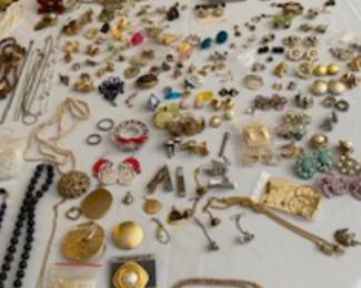 Vintage Costume jewelry 