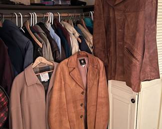 Quality Mens Jackets and Coats, including genuine leather, London Fog, Golden Bear California, and jackets made in Hungary 
