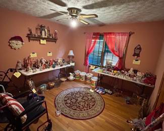 Middle right bedroom