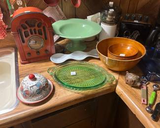 Kitchen platters and bowls