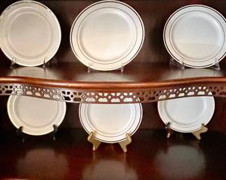 Detail on Chinese Chippendale breakfront - shaped shelves