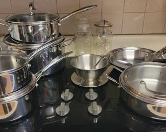 New Never Used Cooks Club Stainless Cookware Set