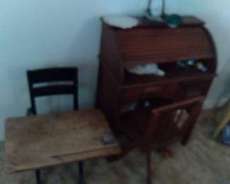 1/2 off monday, Childs rolltop w org chair