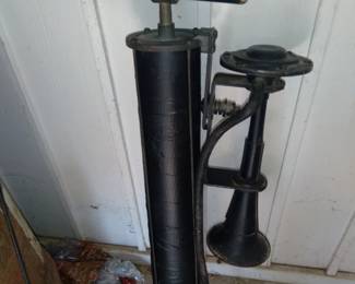 1/2 off todayArmy signal corp air horn LOUD!!