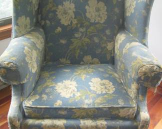 Floral print chair 