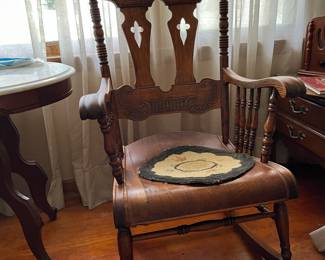 Antique oak rocking chair 