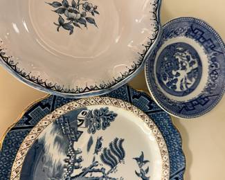 MCM Chinoiserie blue and white English china plate
