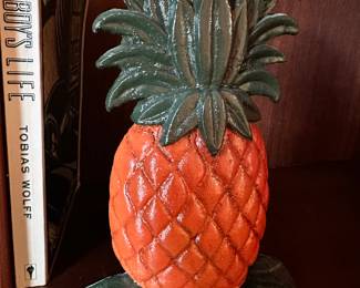 Pineapple bookend