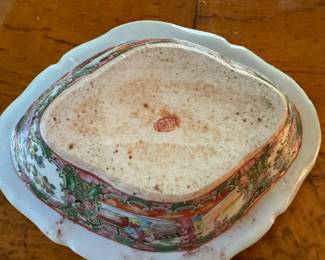 Rose Medallion covered dish    3"h x 10" x 8.5"
