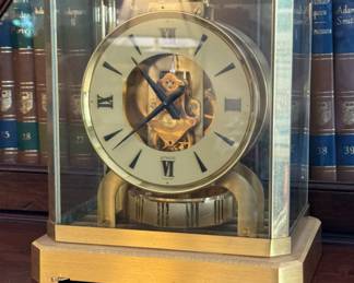 Le Coultre Atmos clock                                                             9.25"h x 8.25"w x 6.25"d