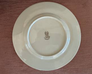 Lenox "Westchester" dinnerware 8 dinner plates, 8 salad plates, 7 cups & saucers