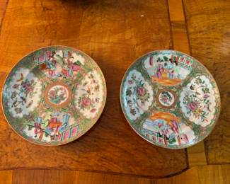 Rose Medallion plates 9.5" diameter  6 pc.                          plus 2 others with chips