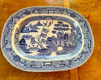 Blue Willow platter   19.5" long x 15.5"w   crack