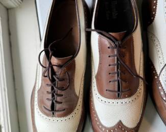Johnston & Murphy saddle wingtips 11B