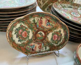 small Rose medallion tray   7.5" x 5.25" 