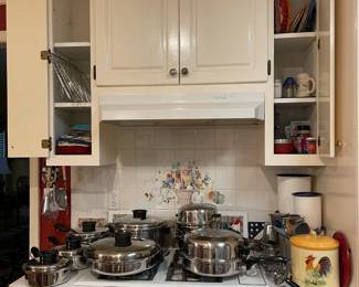 GORGEOUS CHEFS WARE TOWNE CRAFT POTS