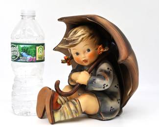 Large - Hummel Umbrella Girl 