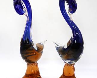 Vintage Blown Glass Swans 