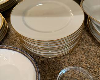 Dinnerplates , Gold Rims 